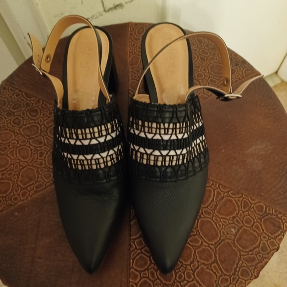 Tanara heels - Picture 1 of 5